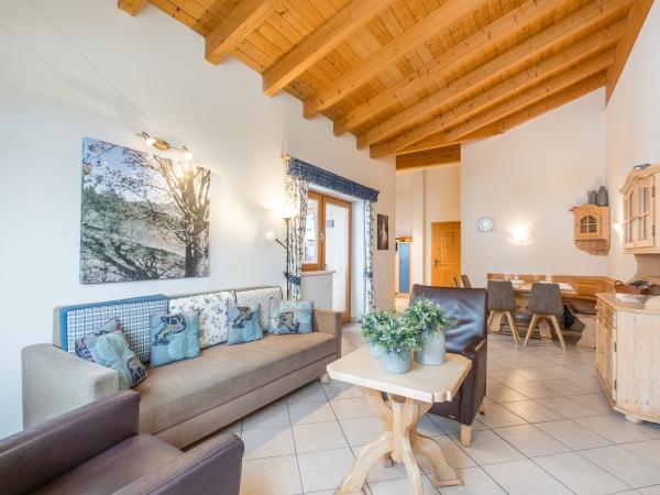 Villa photo 4