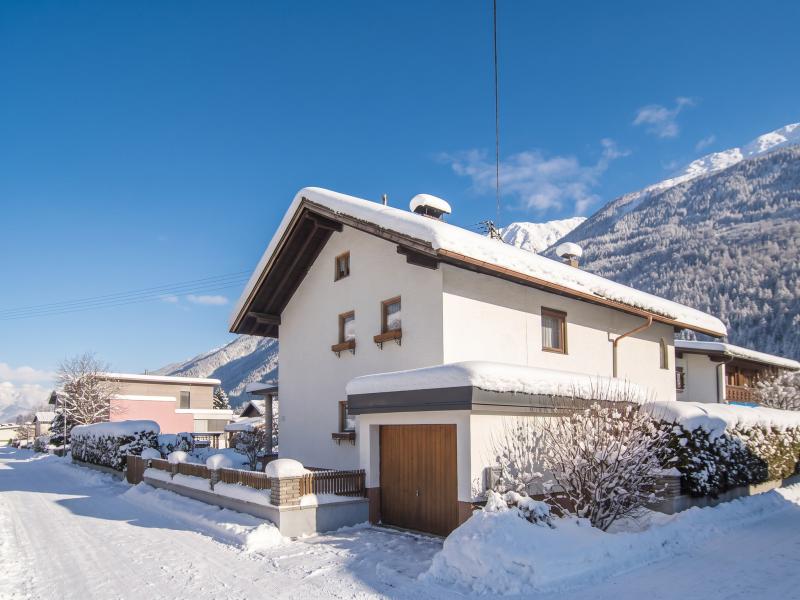 Ferienhaus mit umzäuntem Garten in Silz (Österreich) und 2 Hunde erlaubt