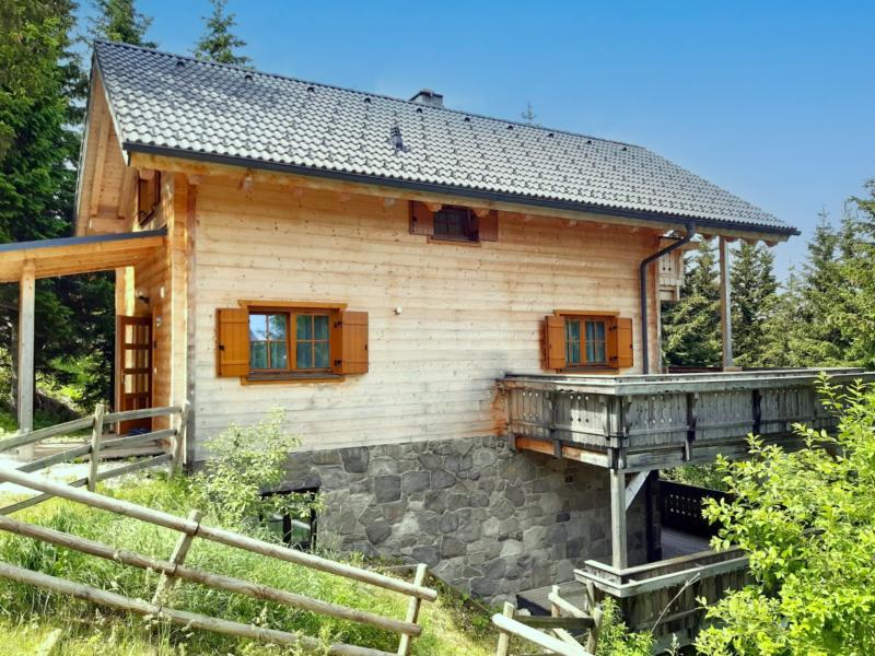 Vrijstaand chalet met sauna & prachtig uitzicht