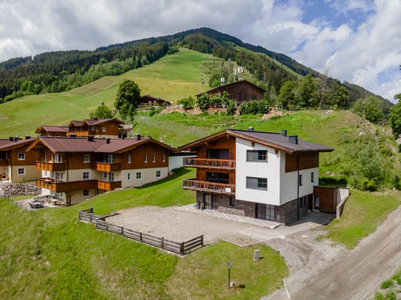 Top chalet nabij piste en lift in Saalbach