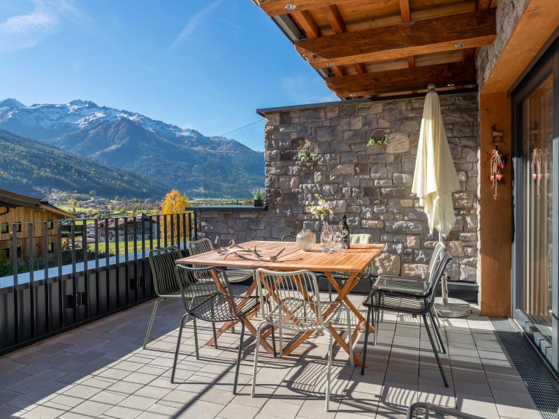 Ski-in/ski-out luxe lodge met balkon, terras en tuin