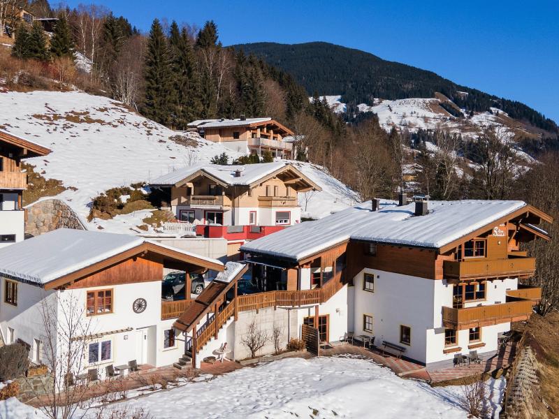Beautiful flat in Saalbach Hinterglemm near skiing area

