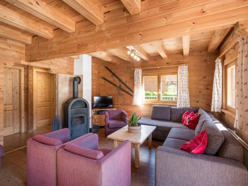 Primeval wood chalet with private wellness and terrace