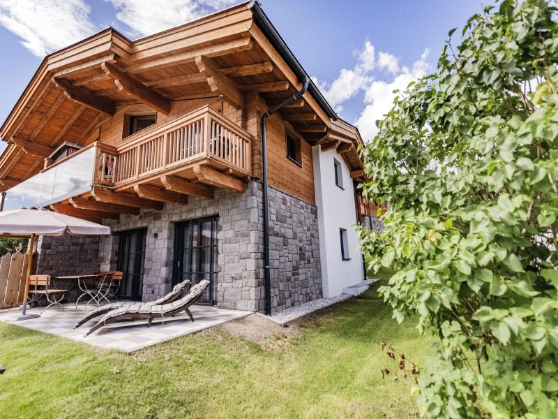 Chalet with wellness, garden and views
