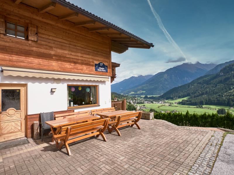 Detached chalet with magical views
