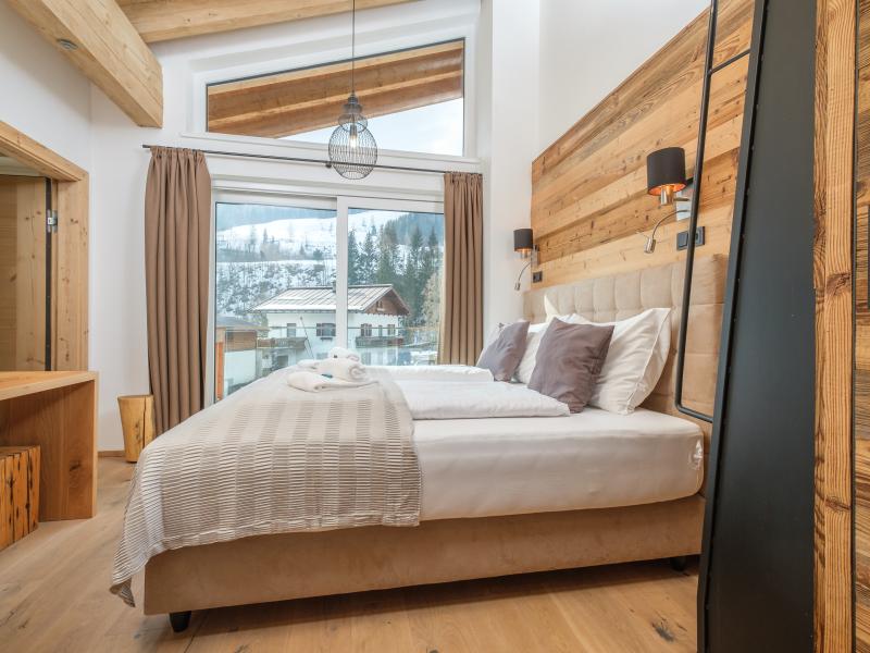 Chalet with sauna, 500 metres from ski lift
