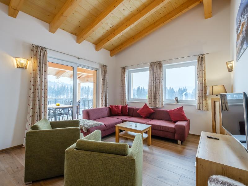 Luxury penthouse with idyllic mountain views
