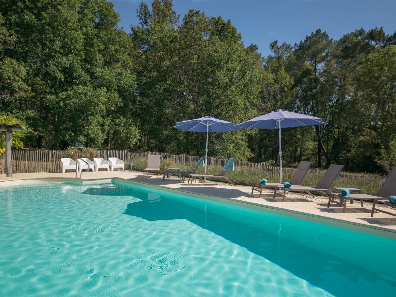 Charmante villa met gedeeld zwembad