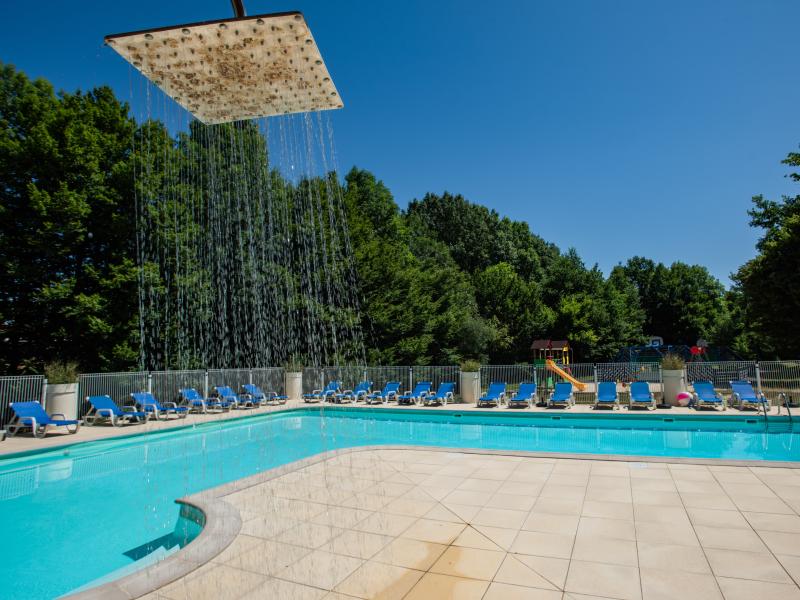 Vakantiehuis met zwembad in Lacapelle Marival (Frankrijk) voor 6 personen