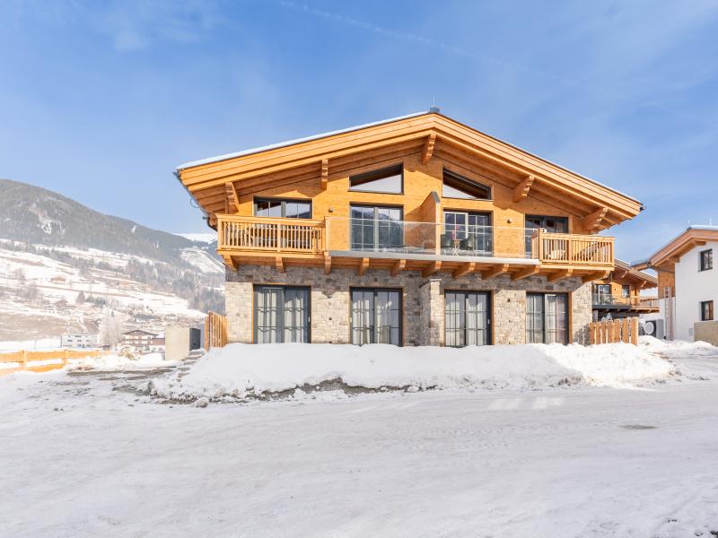 Luxury chalet with open views
