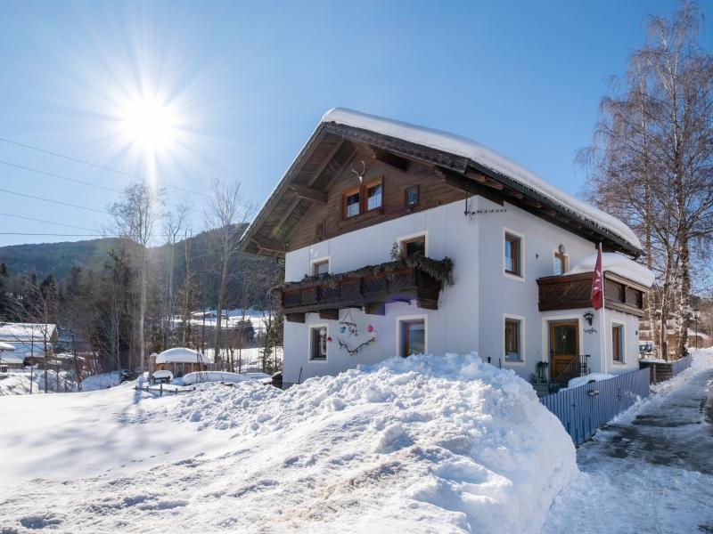 Ruim appartement met balkon en uitzicht