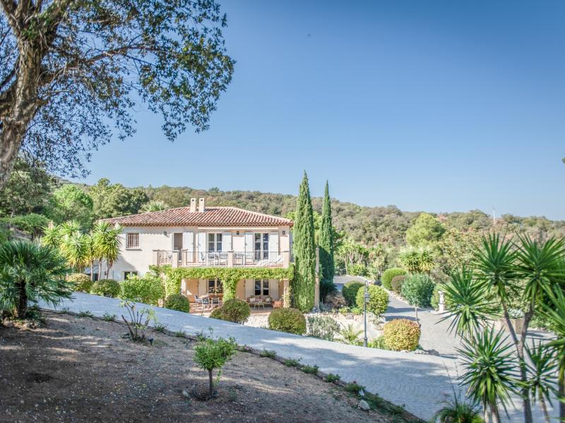 Villa indépendante avec jardin et climatisation