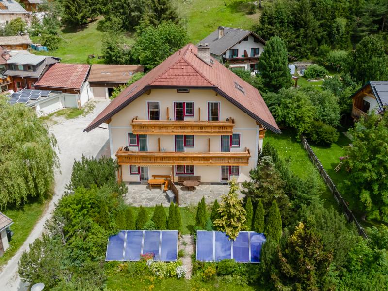 Spacious flat with 2 bathrooms in the Lungau