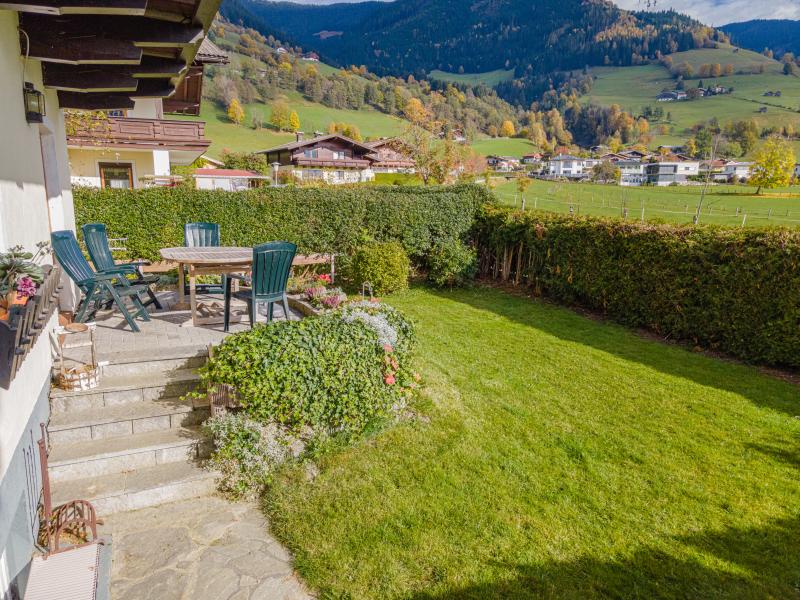 Flat with large garden 10 minutes from Kaprun