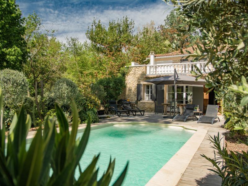 Villa mit privatem Pool, 1 km von Carpentras