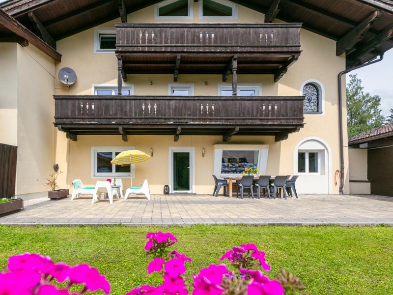 Ruime woning met tuin en terras op het zuiden