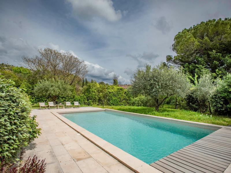 Magnifique villa avec grande piscine et jardin