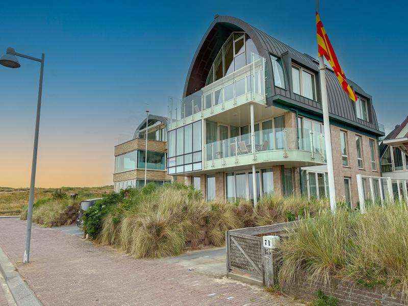 Luxe appartement met zeezicht