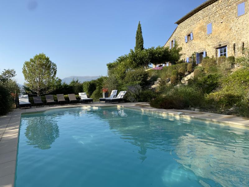 Mas provençal de charme avec piscine privée, située au calme
