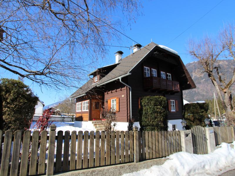 Large holiday home with sauna and garden