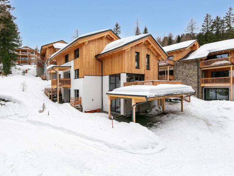 Chalet with sauna and whirlpool near ski slope