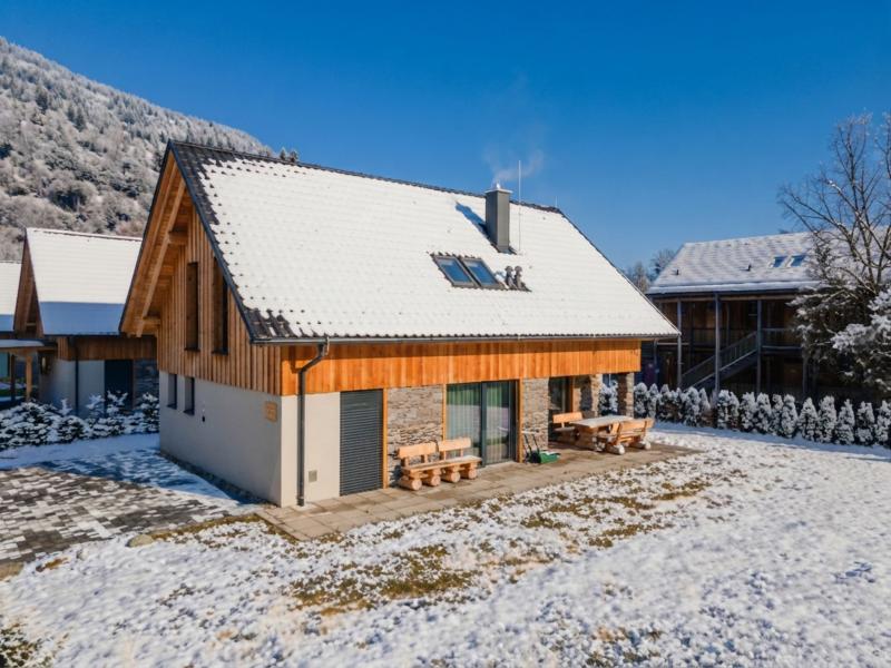 Prachtig chalet met sauna, ligbad en grote tuin