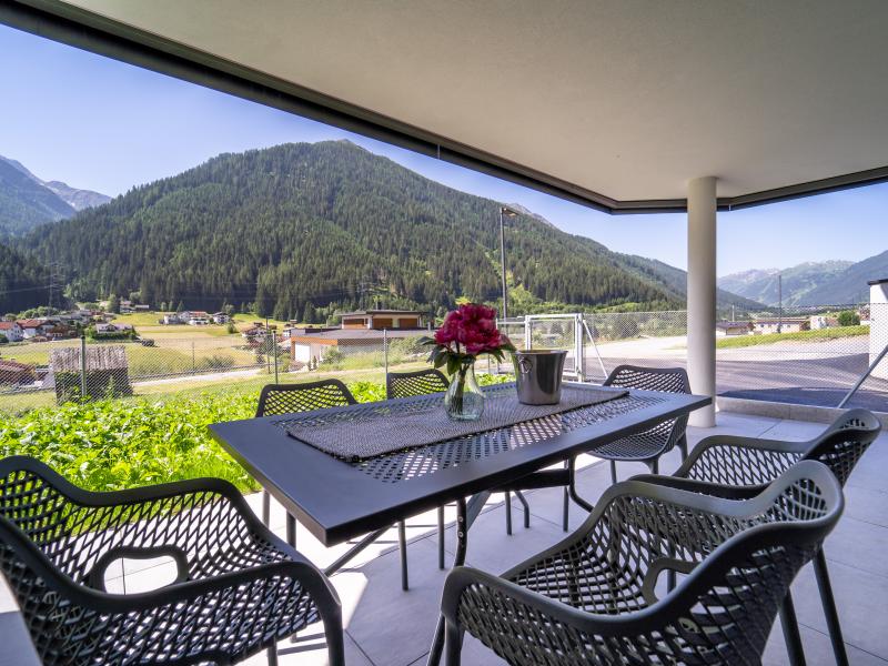 Luxe woning met terras nabij St. Anton am Arlberg