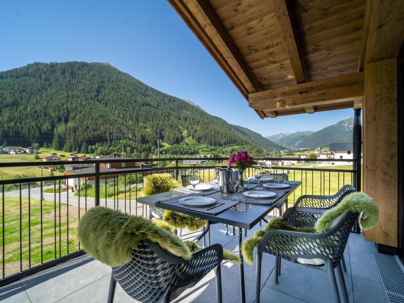 Luxe huis met ruim balkon bij St. Anton am Arlberg