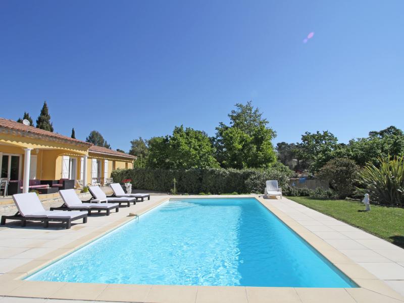 Villa mit Klimaanlage und privatem Pool
