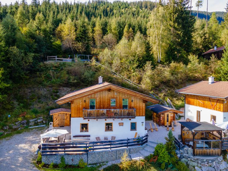 Detached chalet with sauna with fantastic mountain panorama