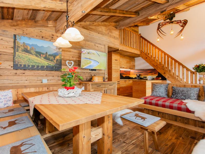 Cosy apartment on farm near ski lift in Lofer
