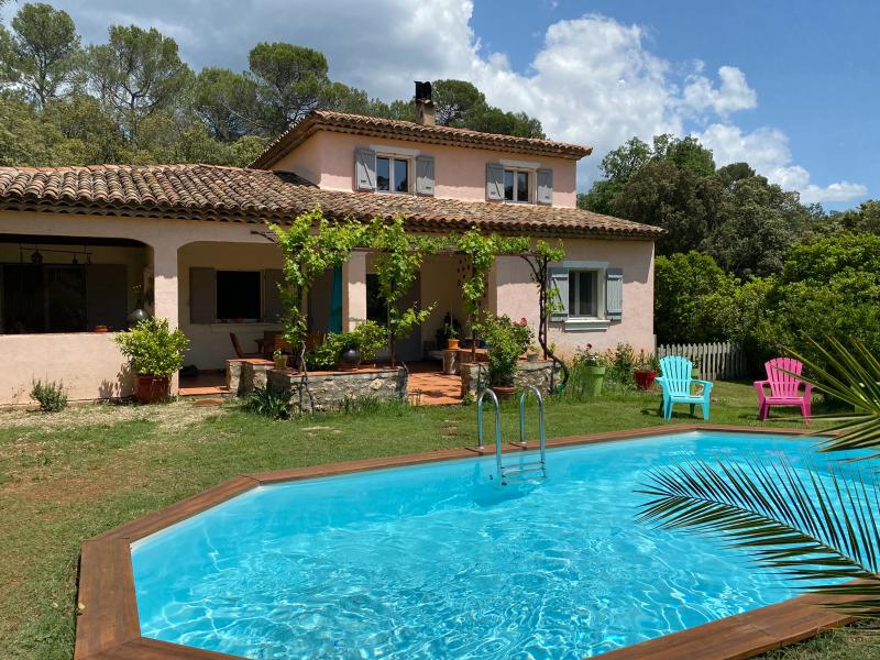 Maison Provençal avec charme et grand jardin clos