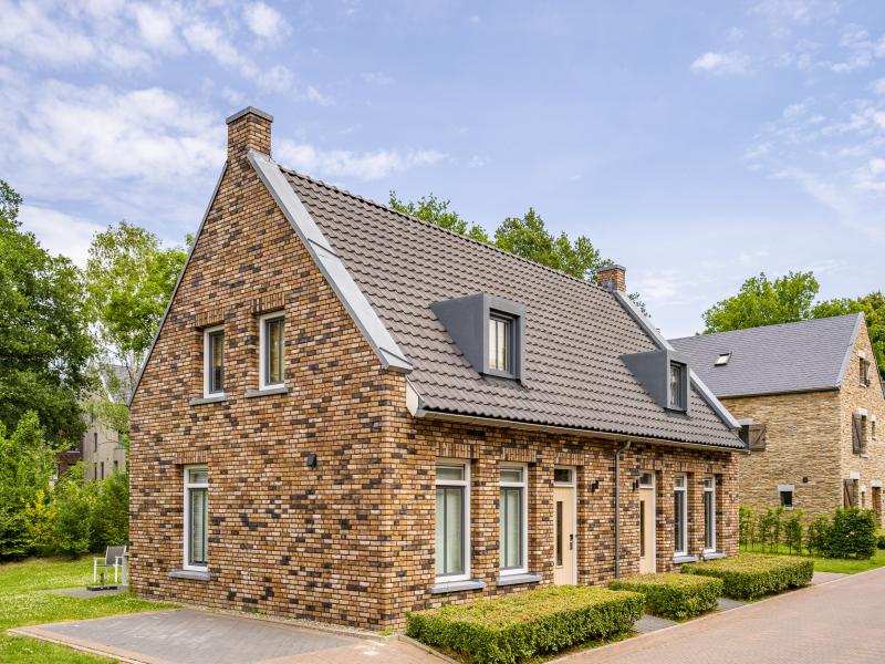 Gemütliches Haus mit Holzofen und Terrasse
