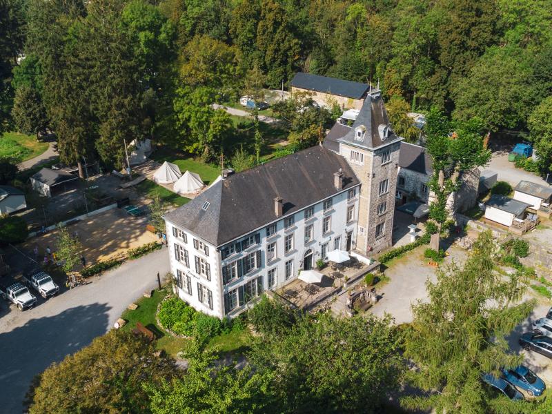 Studio in kasteel in Aywaille met gedeeld terras