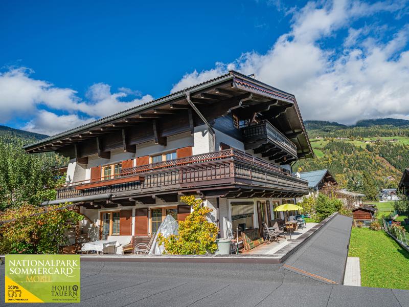 Holiday apartment with terrace not far from the lift