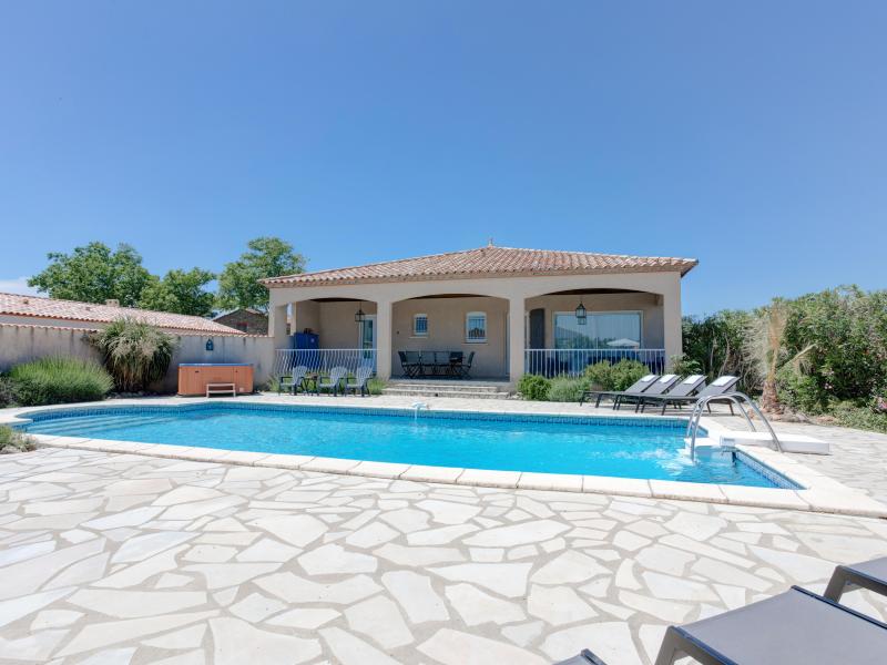 Villa de luxe avec piscine privée et jacuzzi