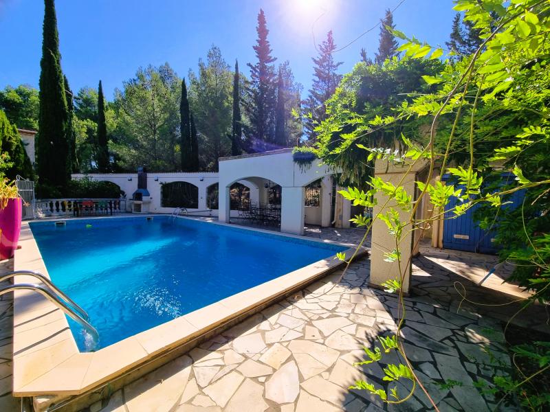 Belle maison méridionale avec piscine privée
