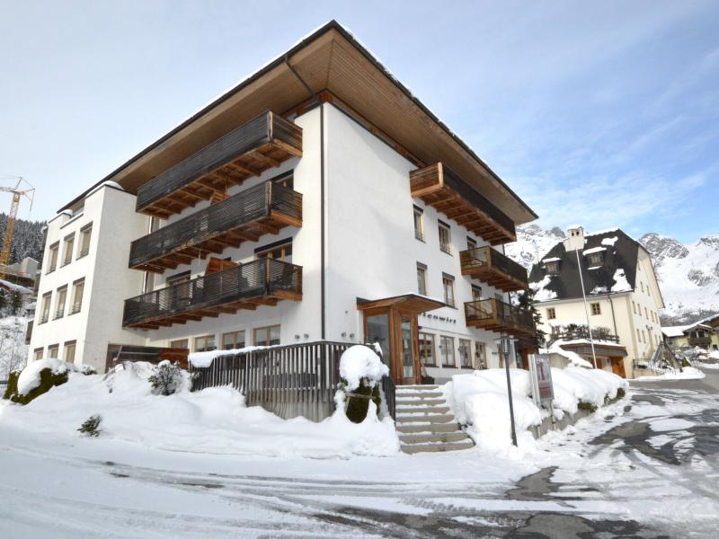 Helles und gepflegtes Haus mit Süd-West-Balkon
