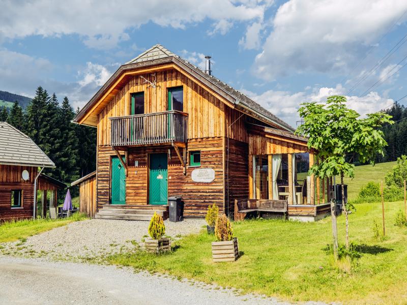 Nice holiday home with whirlpool and sauna