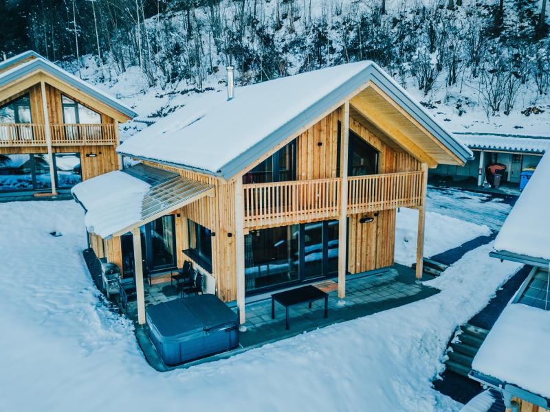 Chalet met sauna en whirlpool nabij skigebied