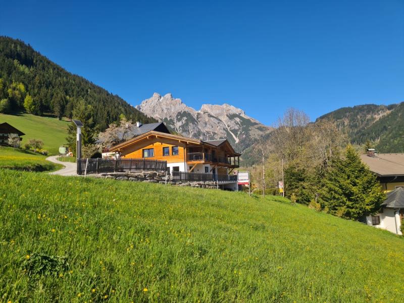 Villa photo 2