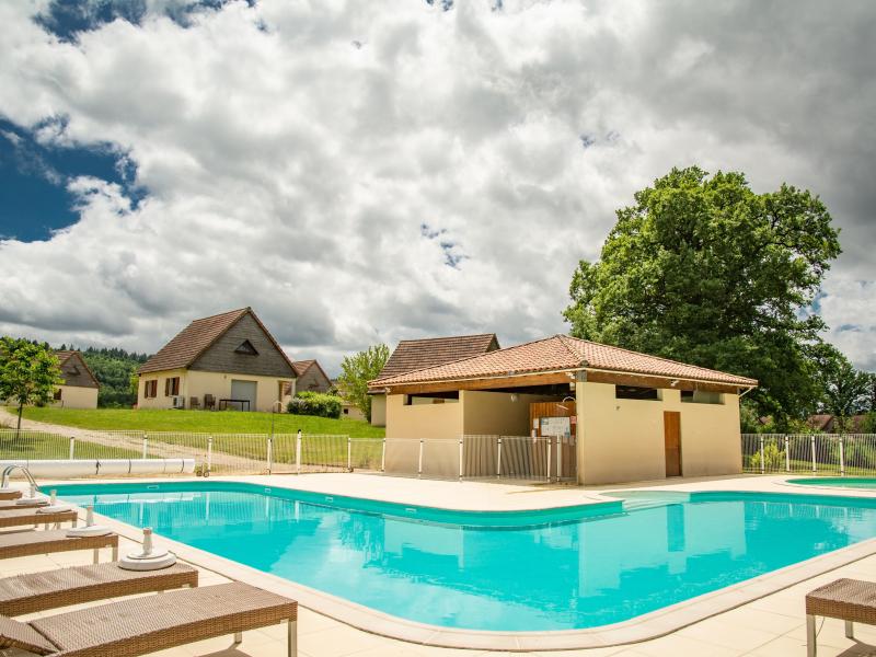 Modern huis op klein vakantiepark met zwembad