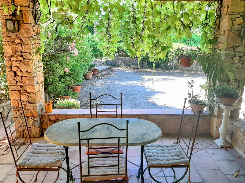 Charming stone house with airco and a large pool