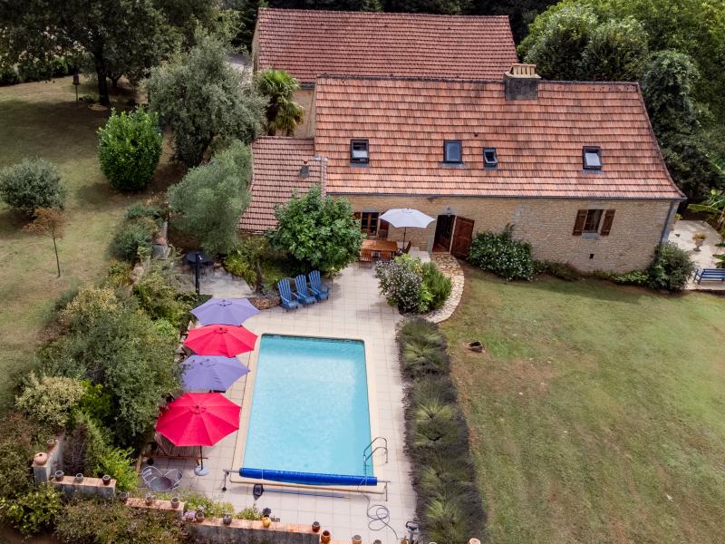 Large authentic very attractive house with pool