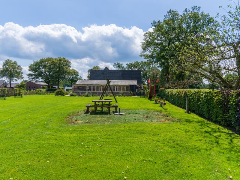 Luxus-Ferienhaus mit großem Wintergarten
