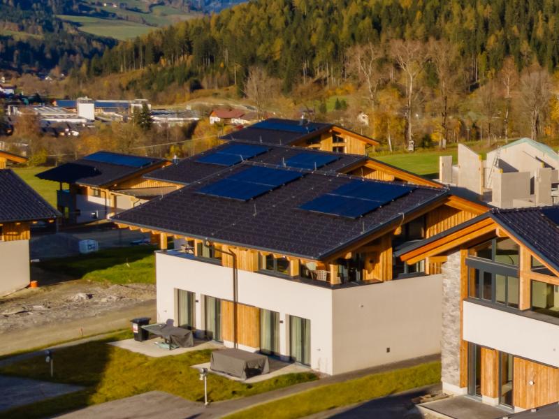 Spacious home located directly at the slopes