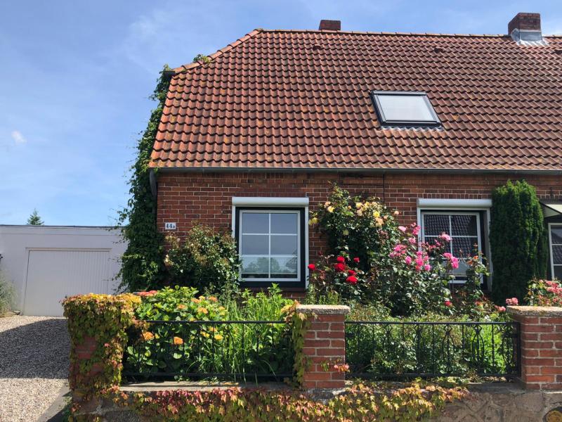 Holiday house with garden in the Baltic Sea