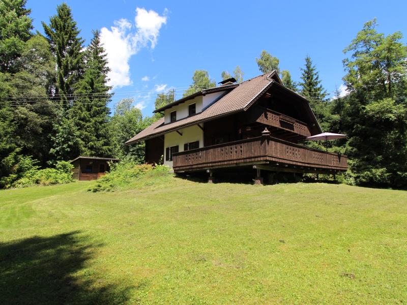 Authenthiek ruim chalet met sauna en grote tuin