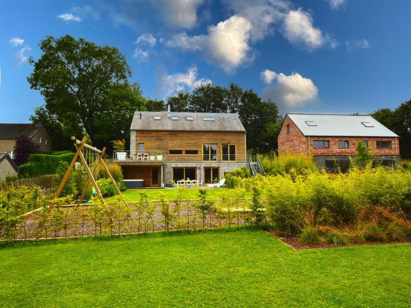 Gîte met pooltafel, hottub en sauna in Durbuy