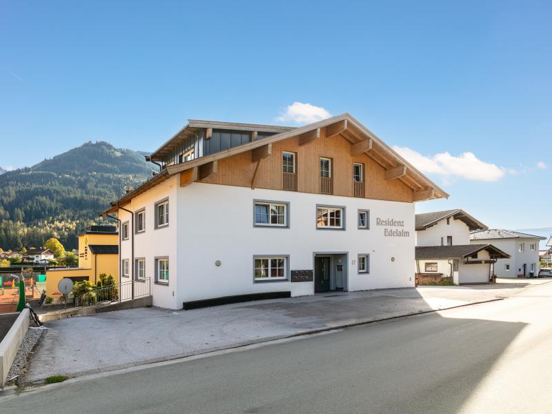 Moderne woning in hartje Brixen met ruim terras
